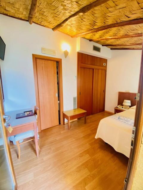 Hotel Villa Canu Càbras Buitenkant foto